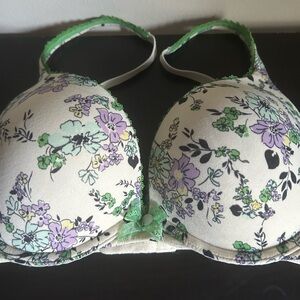 NWOT Victoria’s Secret Bra